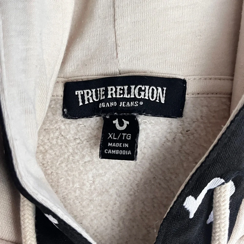 True Religion black chest sleeves